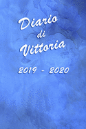 Agenda Scuola 2019 - 2020 - Vittoria: Mensile - Settimanale - Giornaliera - Settembre 2019 - Agosto 2020 - Obiettivi - Rubrica - Orario Lezioni - Appunti - Priorit - Elegante effetto Acquerello con Rose Blu