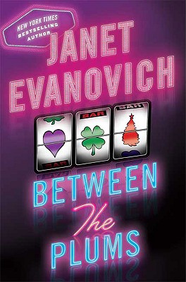 Between the Plums: Visions of Sugarplums, Plum Lovin', and Plum Lucky - Evanovich, Janet