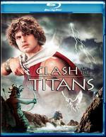 Clash of the Titans [With Wrath of the Titans Movie Cash] [Blu-ray]
