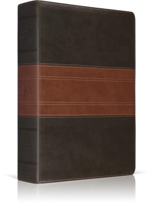 Classic Reference Bible-ESV-Trail Design - Crossway Bibles (Creator)