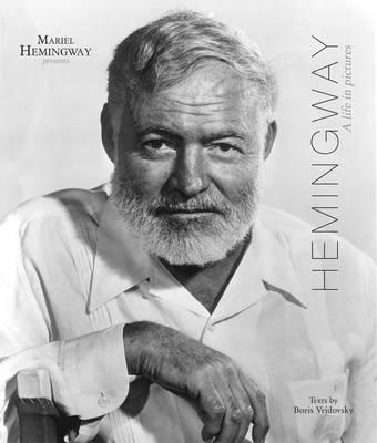 Hemingway: A Life in Pictures - Vejdovsky, Boris