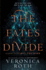 The Fates Divide: Carve the Mark 02: Book 2