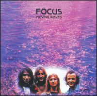 Moving Waves - Focus