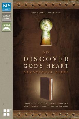 NIV, Discover God's Heart Devotional Bible, Leathersoft, Brown/Tan: Explore the King's Love for His People on a Cover-to-Cover Journey Through the Bible - Walk Thru the Bible