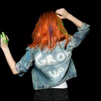 Paramore [CD + Medium T-Shirt] - Paramore