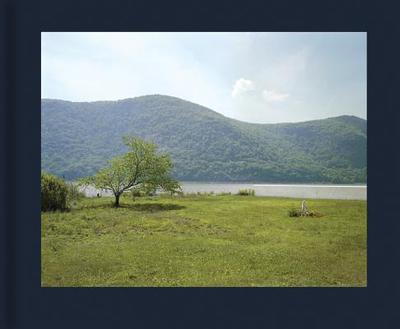 Stephen Shore - the Hudson Valley - Faconti, Dana (Editor), and Dahlberg, Laurie (Text by), and Shore, Stephen, Edd (Photographer)