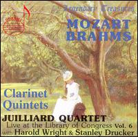 The Julliard Quartet at the Library of Congress - Claus Adam (cello); Earl Carlyss (violin); Harold Wright (clarinet); Isidore Cohen (violin); Juilliard String Quartet;...